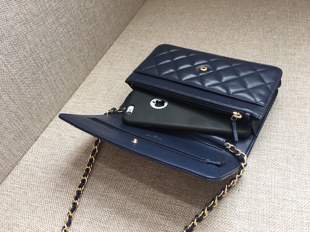 Lambskin Wallet On Chain Shoulder Bag A33814 Dark Blue/Gold